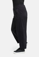 Pantaloni larghi con stretch in paracadute 'Isara'