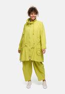 Παρκά 'Livia' για μεταβατική περίοδο – απαλό, με προσοχή στη λεπτομέρεια & σύγχρονο