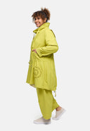 Παρκά 'Livia' για μεταβατική περίοδο – απαλό, με προσοχή στη λεπτομέρεια & σύγχρονο