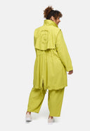 Παρκά 'Livia' για μεταβατική περίοδο – απαλό, με προσοχή στη λεπτομέρεια & σύγχρονο