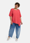 Túnica 'Crissa' – plissada, leve e moderna-assimétrica