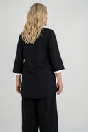 'Saria' Blus – asymmetrisk, lätt & naturlig